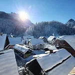 Seventy Seven Апартаменты Краньска Гора