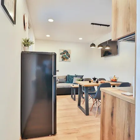 Seventy Seven Appartement *