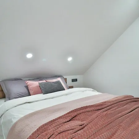 Seventy Seven Διαμέρισμα *