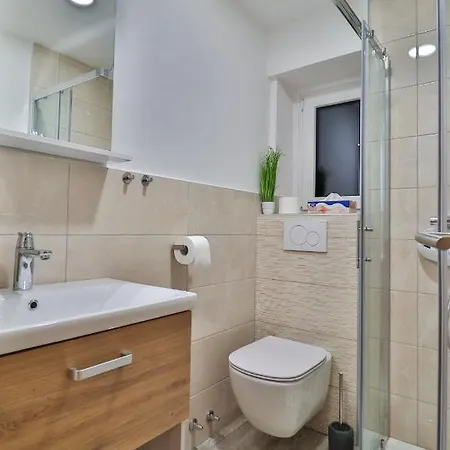 Seventy Seven Διαμέρισμα *