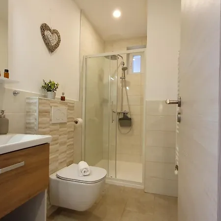 公寓 Seventy Seven *