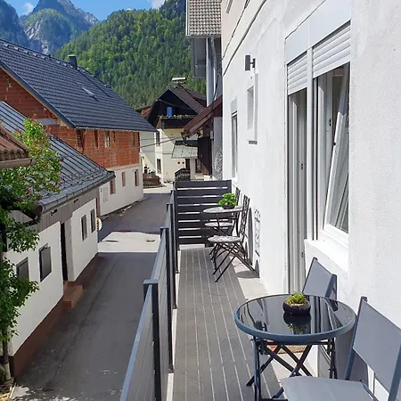 Seventy Seven Διαμέρισμα *