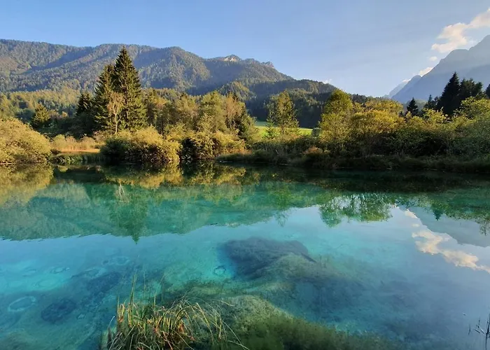 Apartment Seventy Seven *