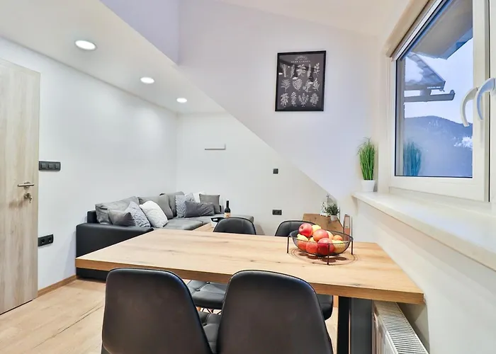 Seventy Seven Apartmán *