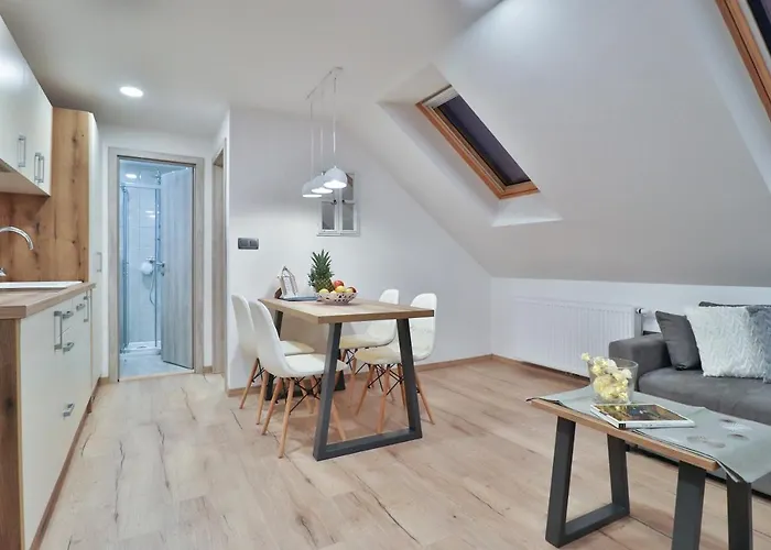 Seventy Seven Apartmán *