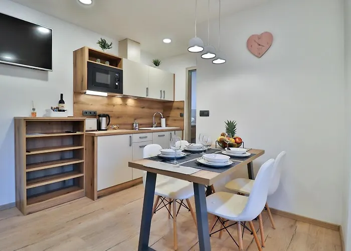 Seventy Seven Apartmán